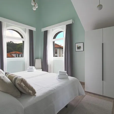 Turisticos La Pontificia شقة كوميلاس