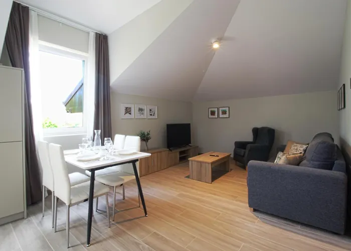 Turísticos La Pontificia