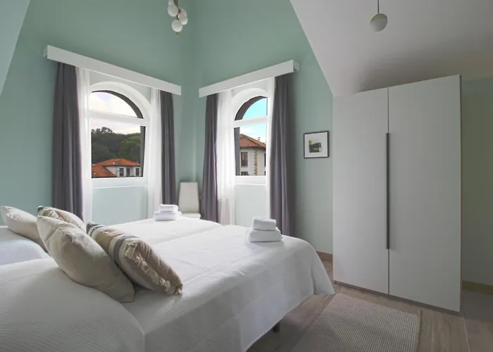 Turisticos La Pontificia Apartment Comillas