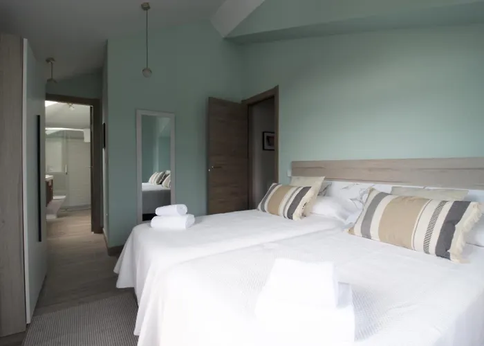 Apartamento Turísticos La Pontificia Comillas