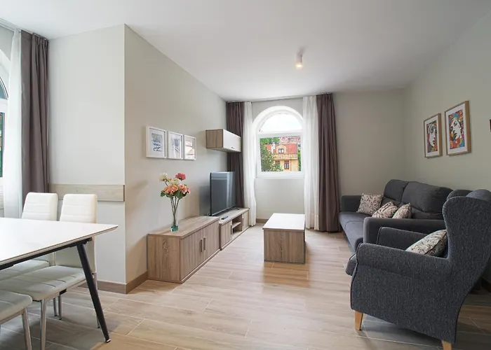 Apartament Turisticos La Pontificia