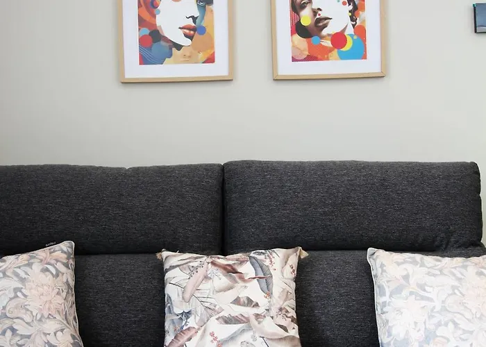 Turisticos La Pontificia * 柯米拉斯