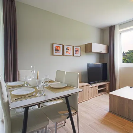 Apartamento Turísticos La Pontificia