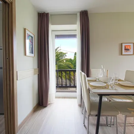 Apartamento Turísticos La Pontificia